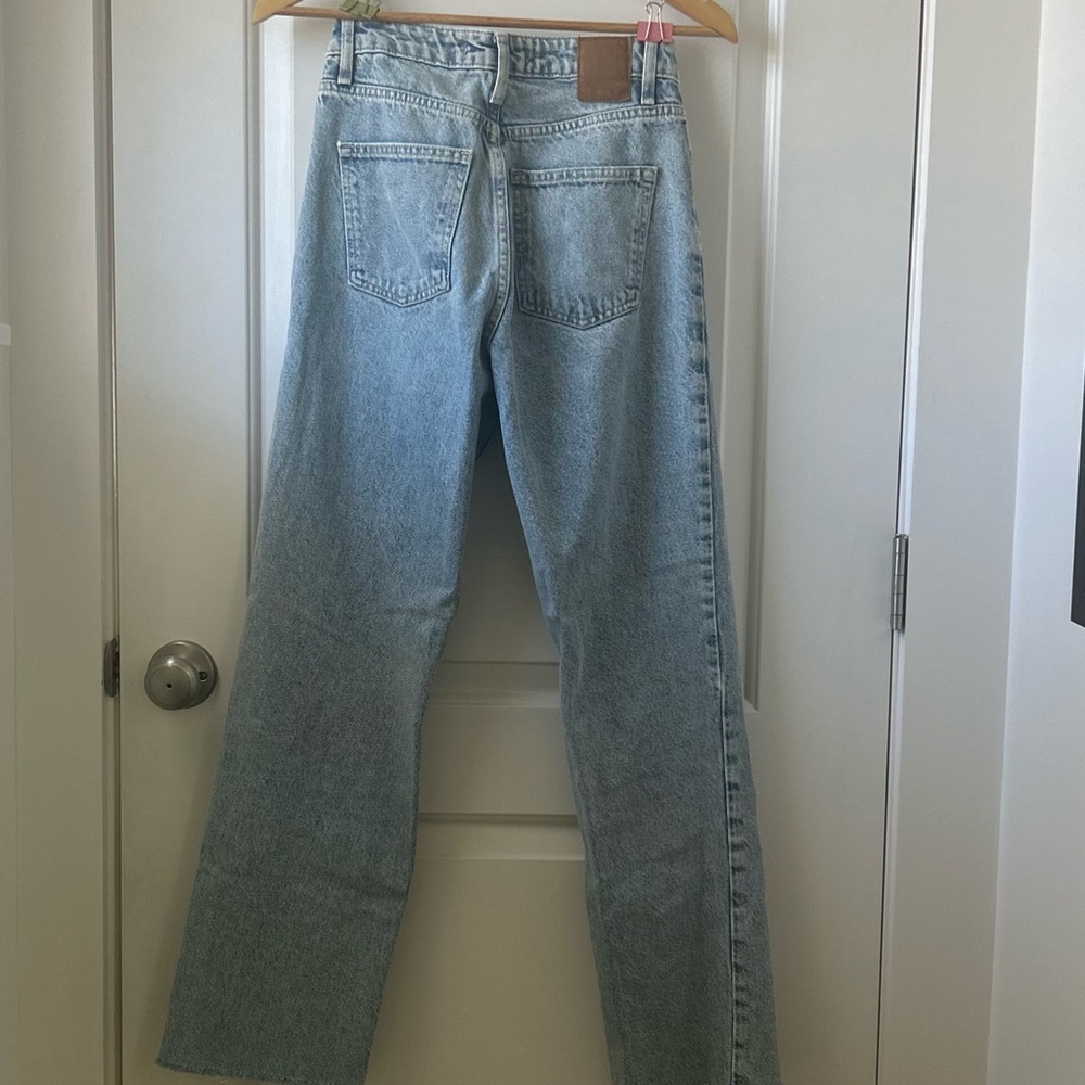 Zara | Straight Fit - Picture 4 of 4
